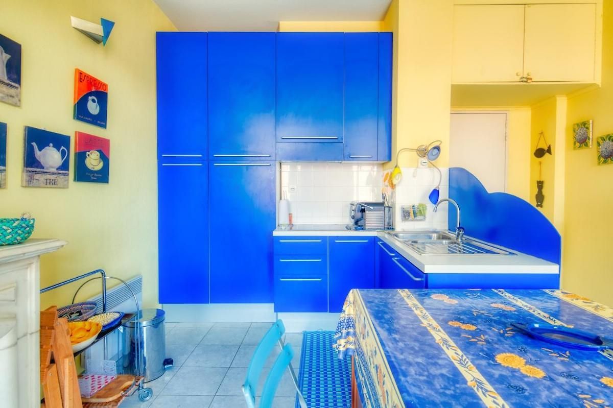 Apartment Bright Two-room With Terrace In Jean-medecin