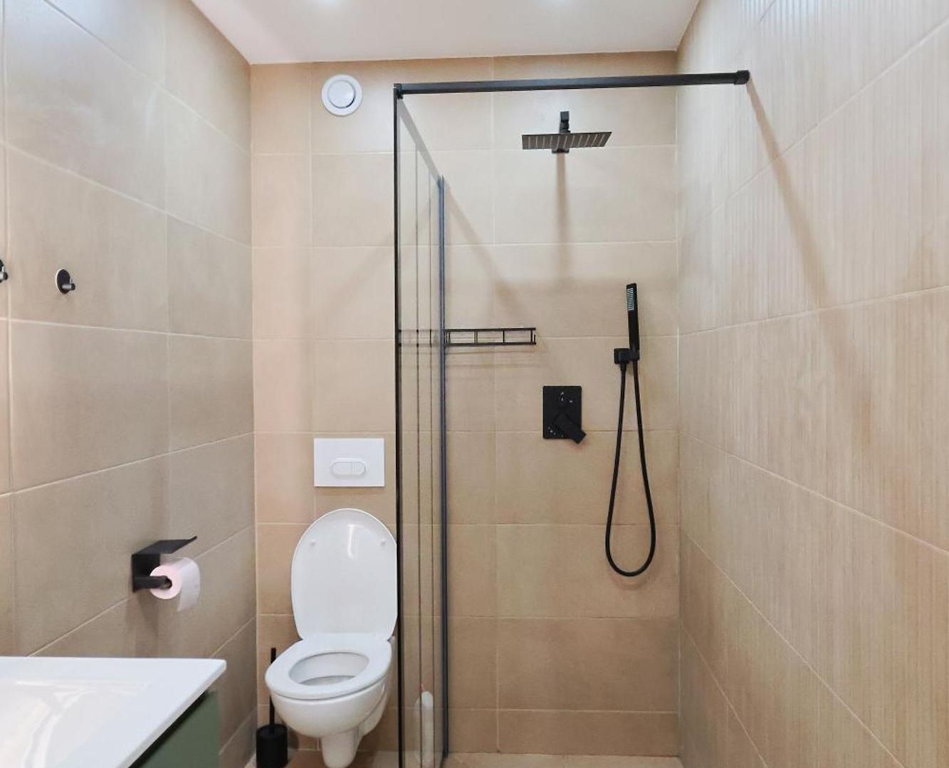 Apartment Perfectly Located Between Sea And Center