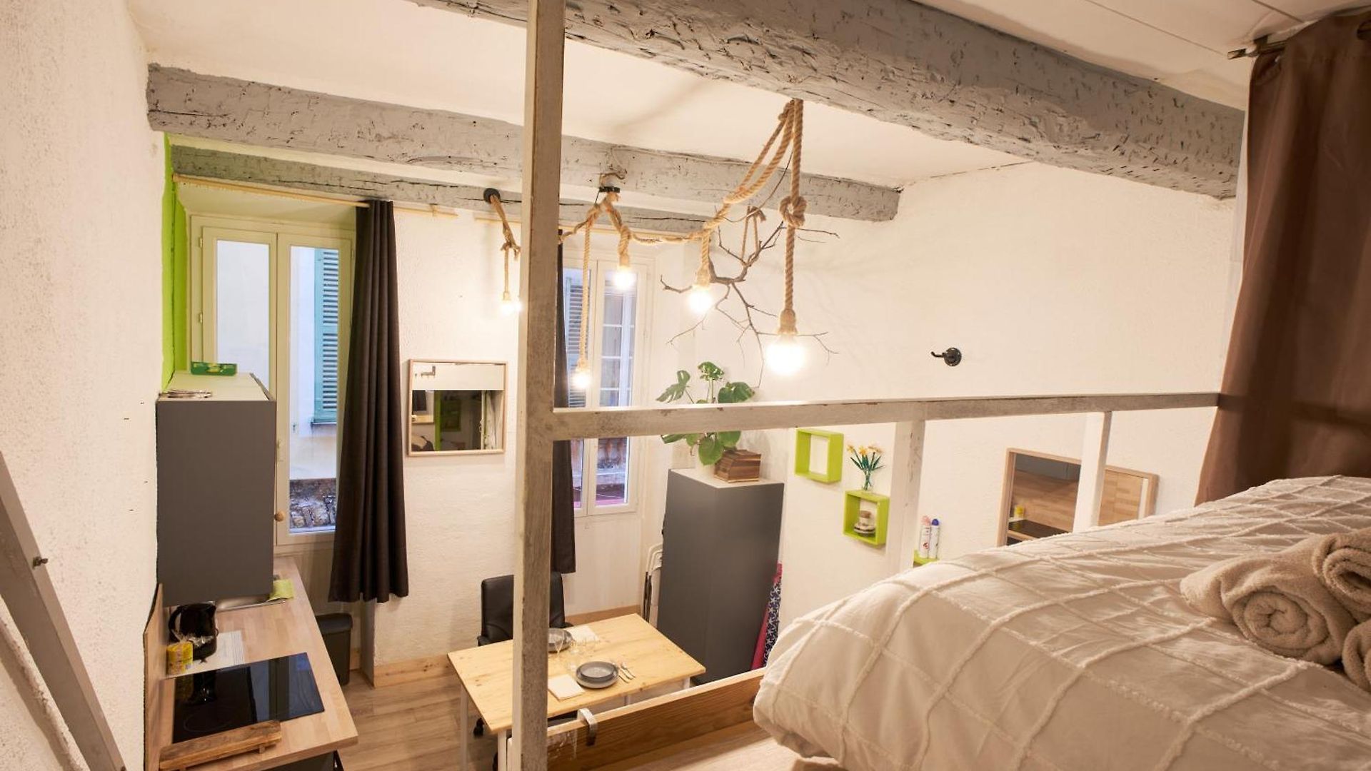 Loft Au Coeur Du Vieux-nice, A 5 Min De La Apartment Nice
