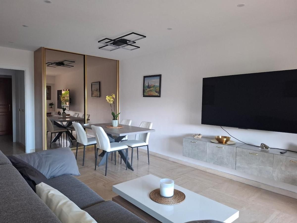 Apartment Heaven