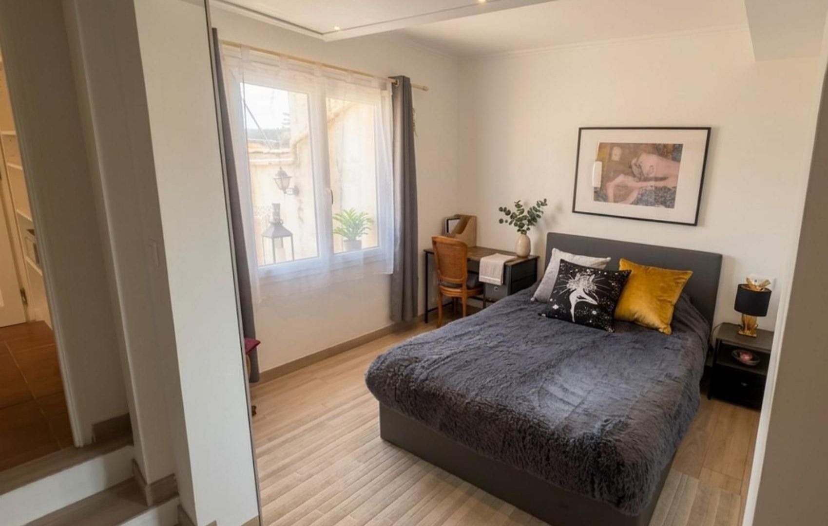 Beautiful 45 M With Terrace In Apartment