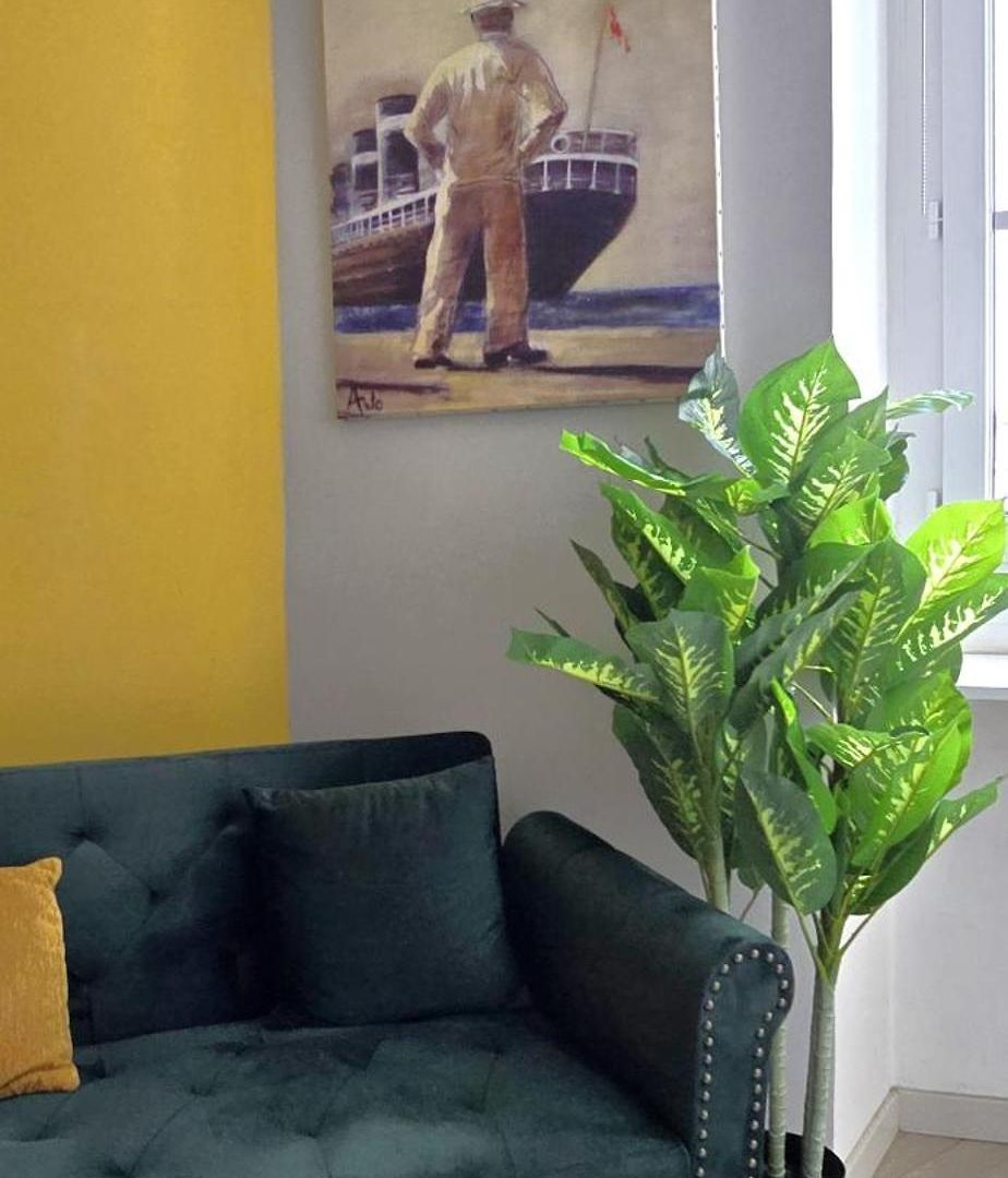 Sunny Loft At Gate Of Old *