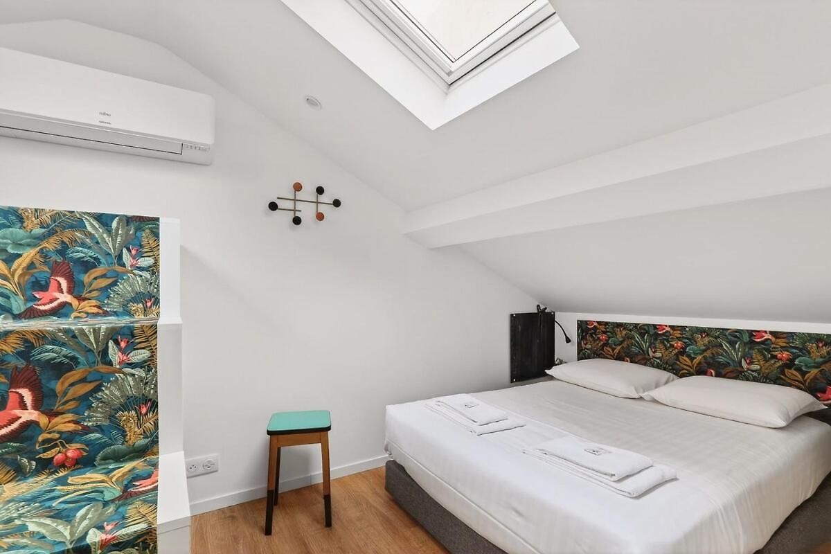 Magnifique Maison Avec Parking A 50m De La *