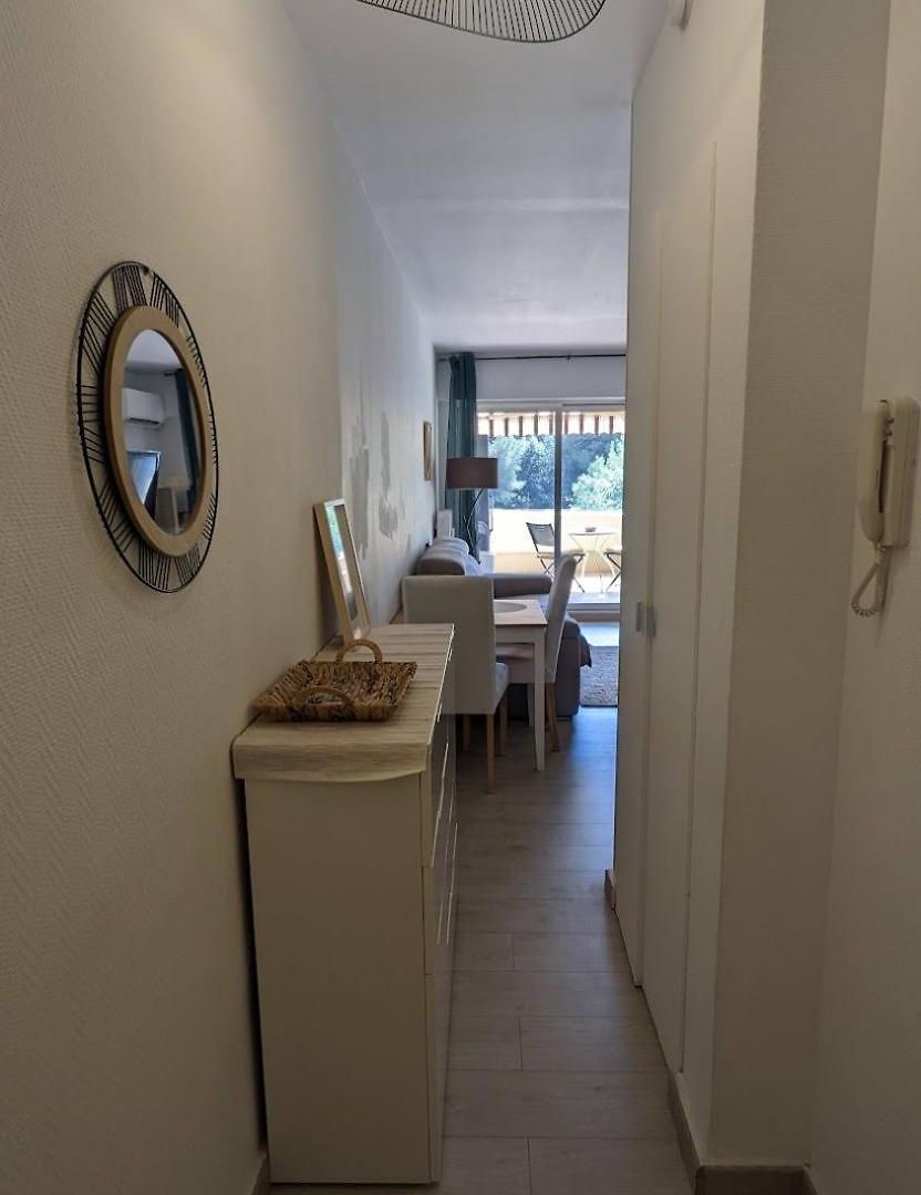Apartment Avec Terrasse - Piscine - Tennis - Gardien