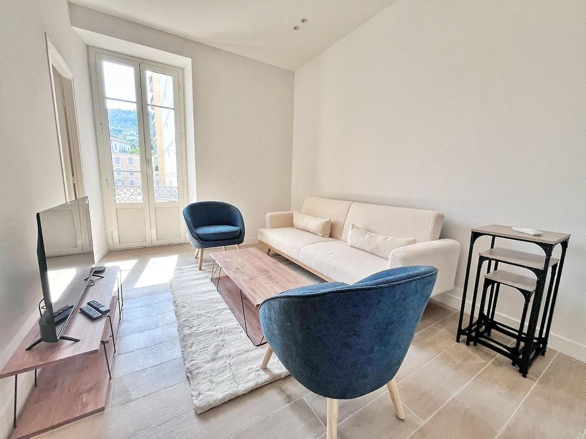 Ref 122 - Coeur De - 3 Nice