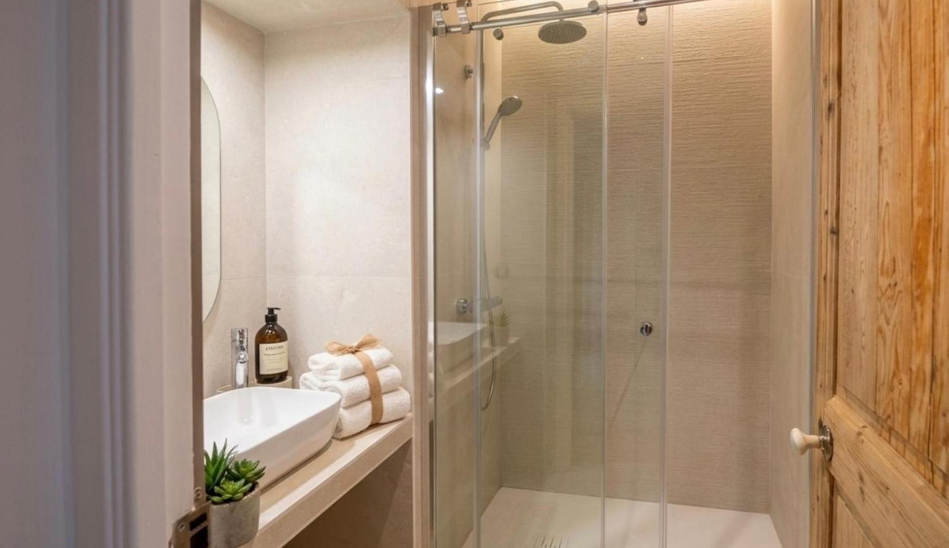 Garibaldi Old Town & Sea Bright And Confortable Apartment *