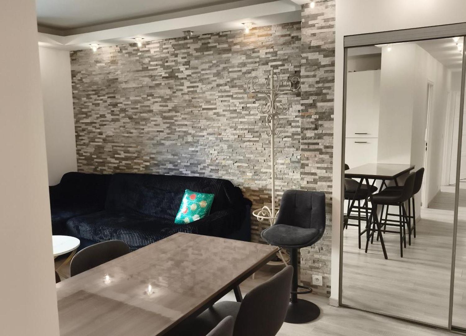 2 Et Salon
