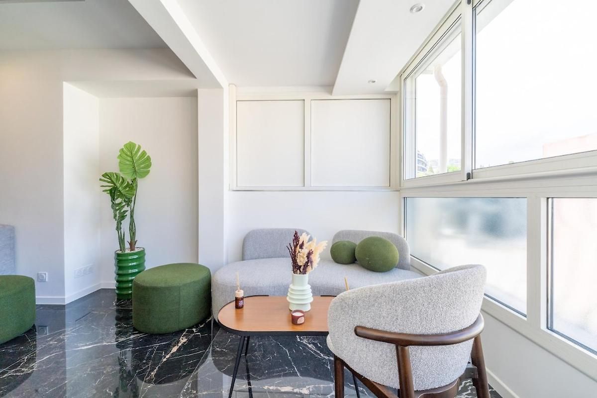Apartment Carras *