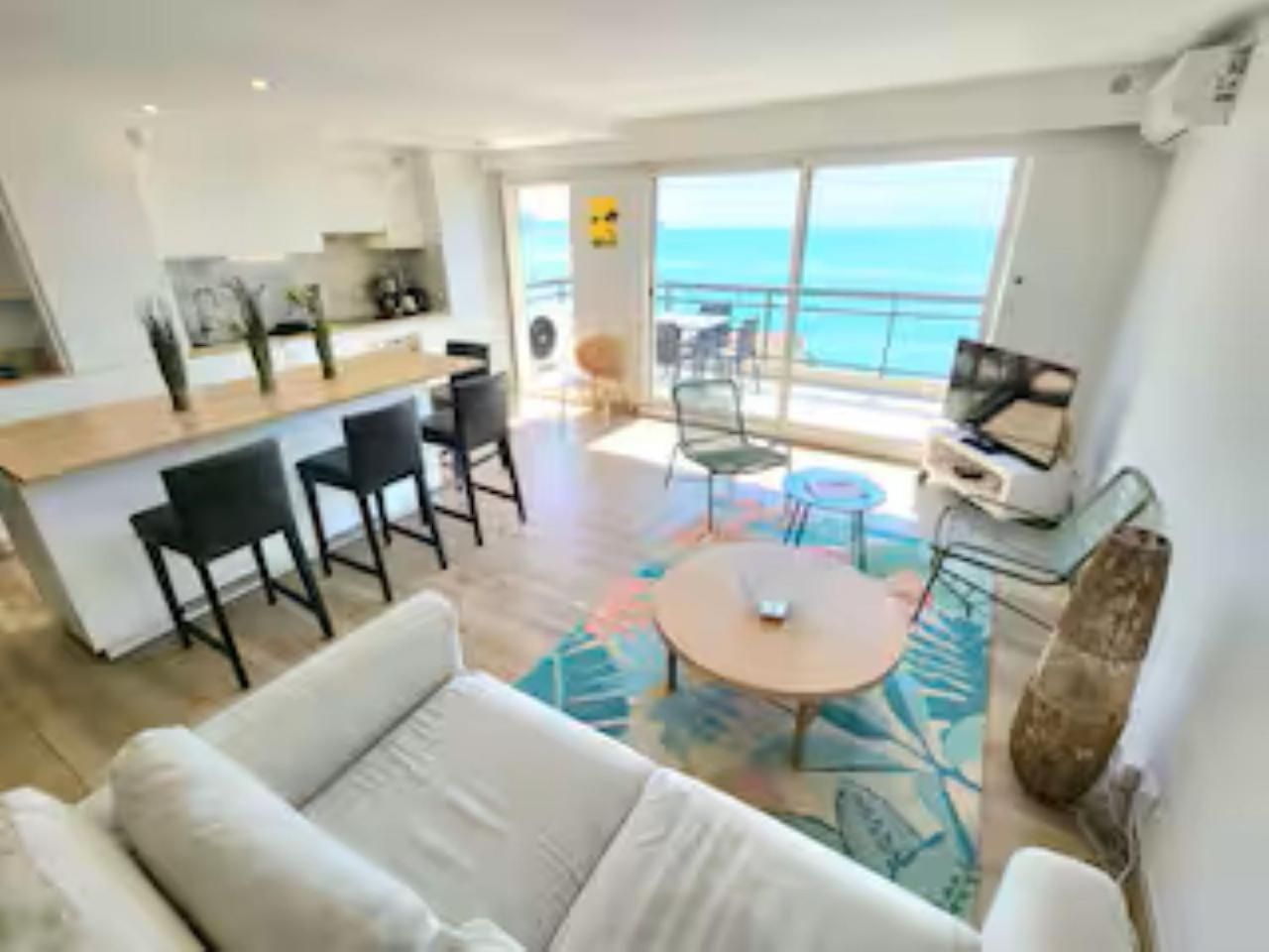 Le Californie Apartment