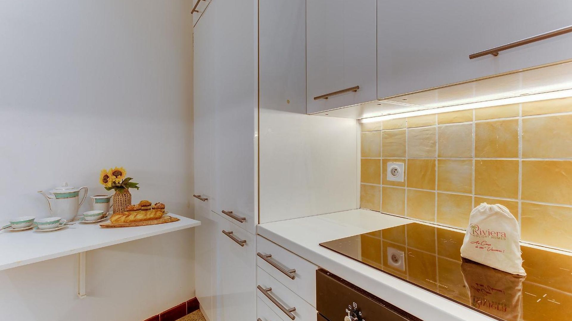 Apartment Gambetta Garden Ap4507 By Riviera Homes