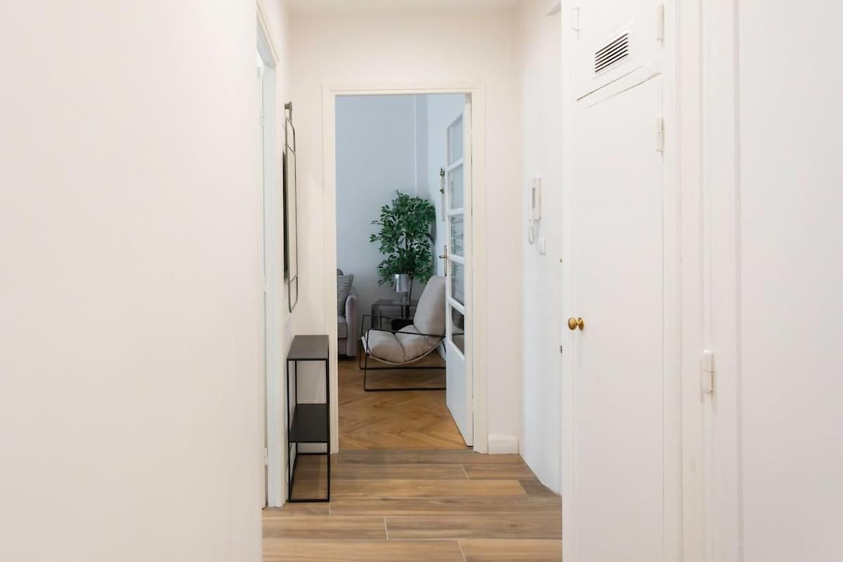 L1 Staywizus - 2p Berlioz, Ac & Wi-fi Apartment