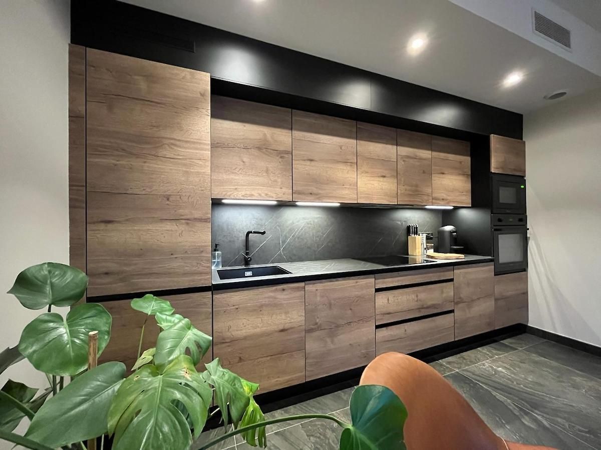 Apartment Urban Design 6 People Near Dowtown With Air Conditioning & Netflix Nice