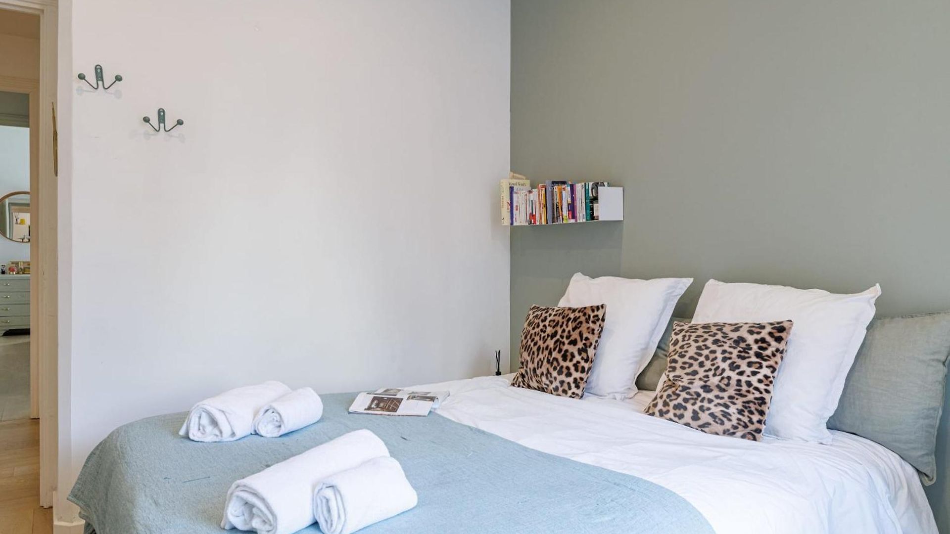 My Casa Guisol 17 - Elegant 3 Bedroom Near The Old Port Apartment