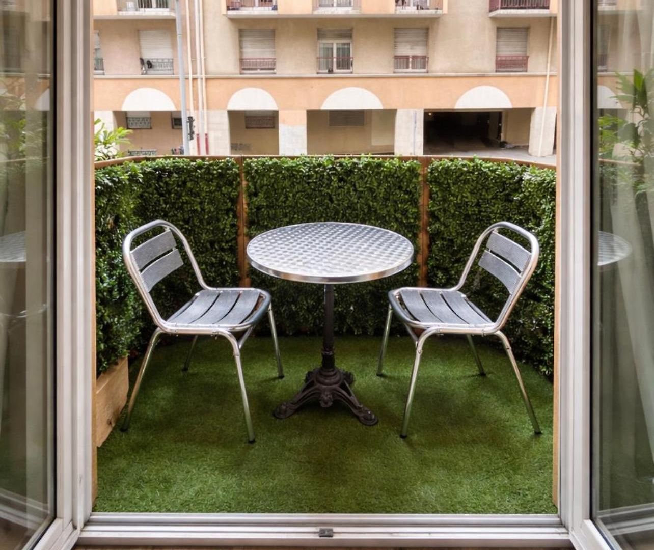 Appartement Grand De 3 Entièrement Rénové - Magnan Proche *