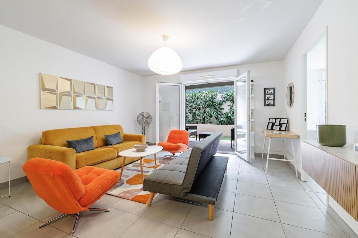 Apartment T2 Avec Terrasse Et Parking Privatif *