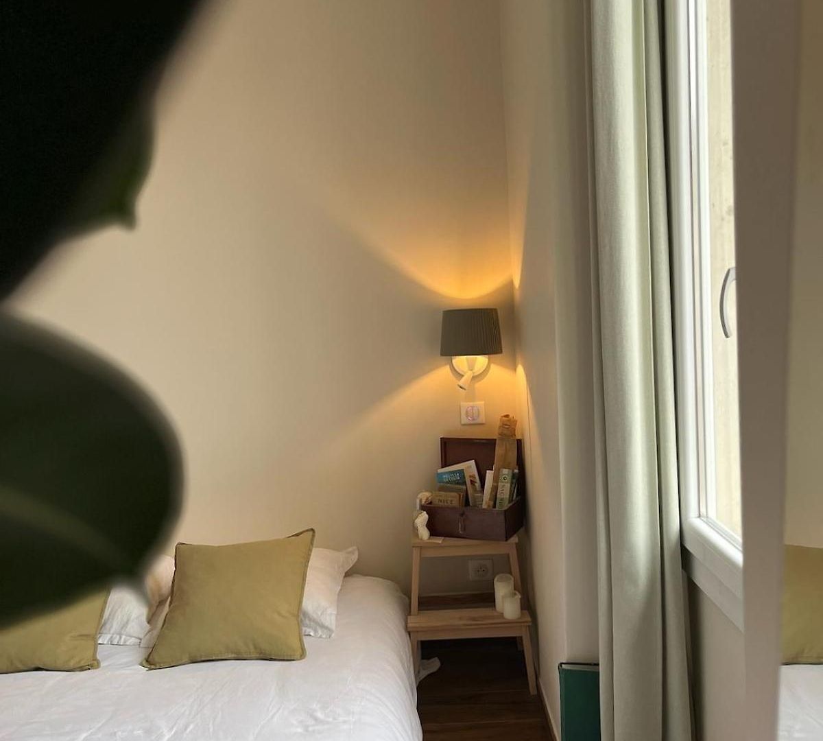 Urban Design 6 People Near Dowtown With Air Conditioning & Netflix Apartment *