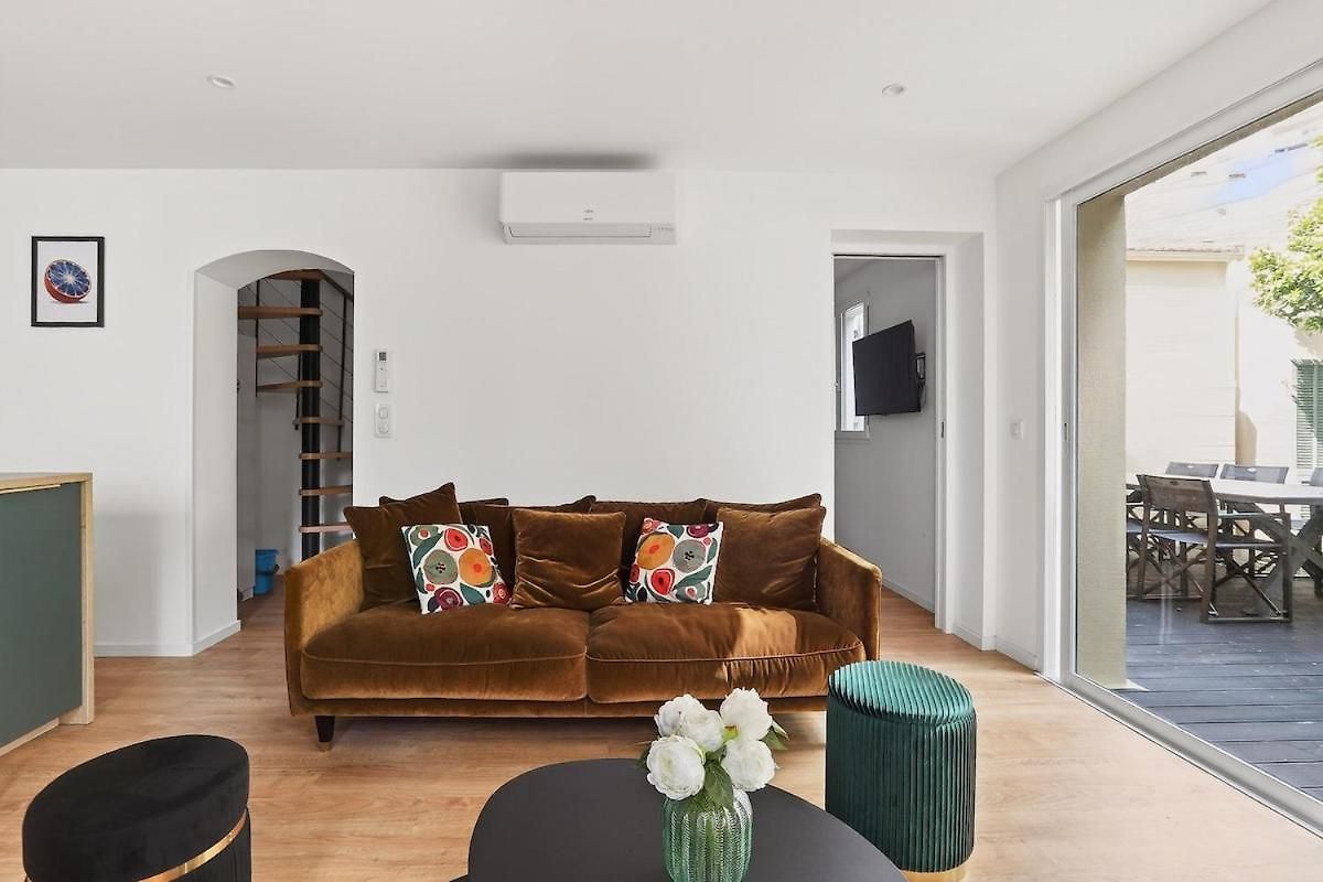 Magnifique Maison Avec Parking A 50m De La