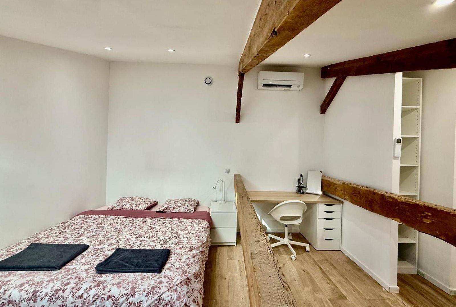 Duplex 125 M2 Apartment *