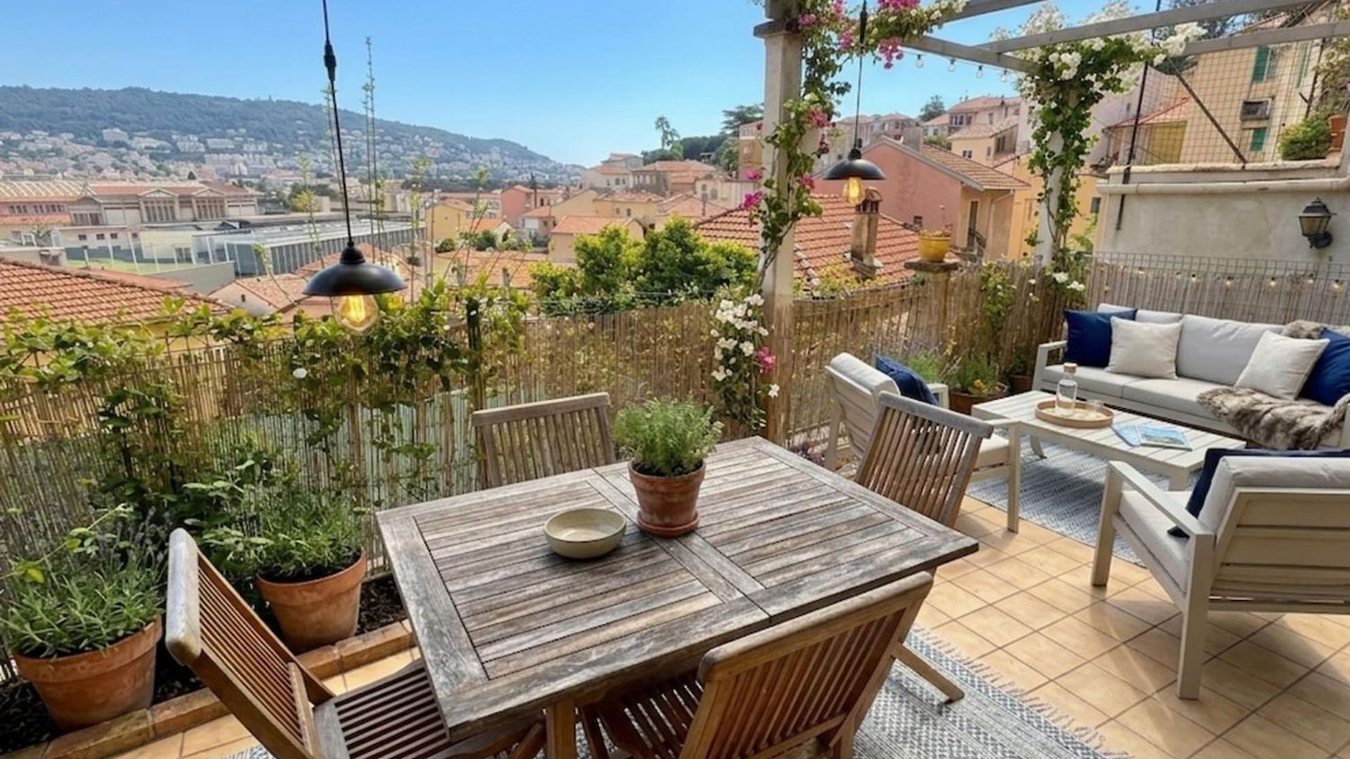Beautiful 45 M With Terrace In