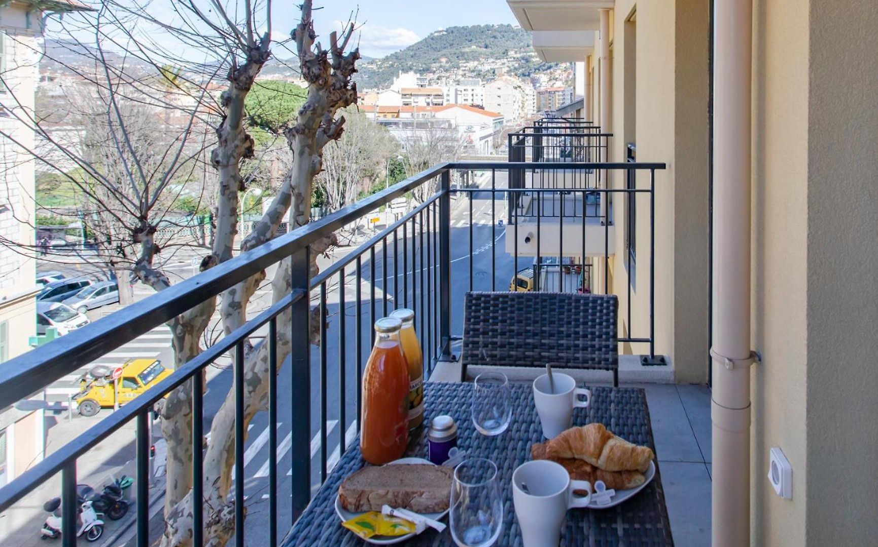 Apartment Riquier 1br Steps From Sncf Nice