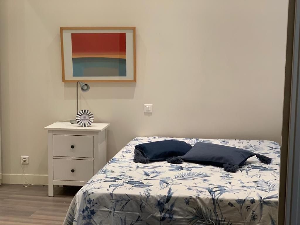 Charming Air-conditioned Apartment-prime Location In Old Apartment