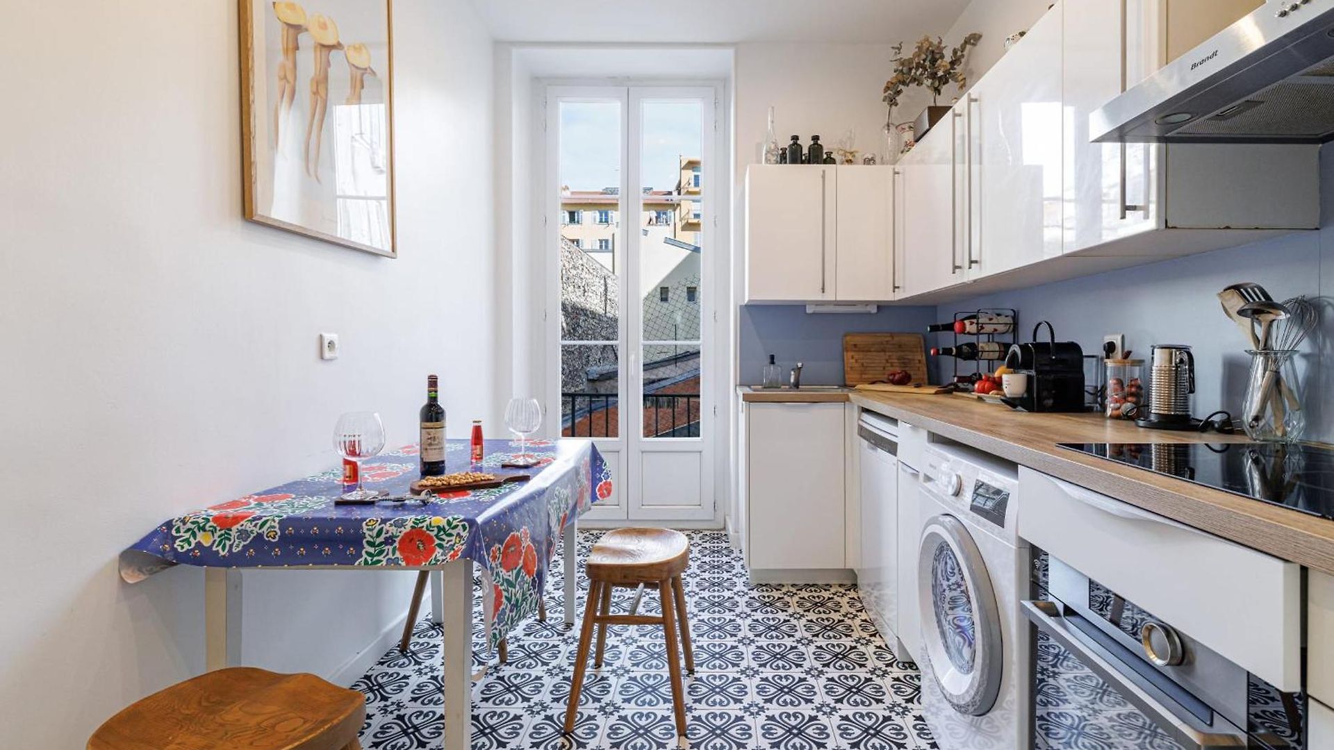 My Casa Guisol 17 - Elegant 3 Bedroom Near The Old Port Apartment