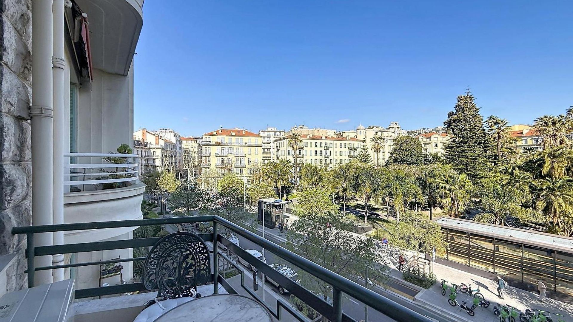 Victor Hugo Grand Elegance 2 Apartment
