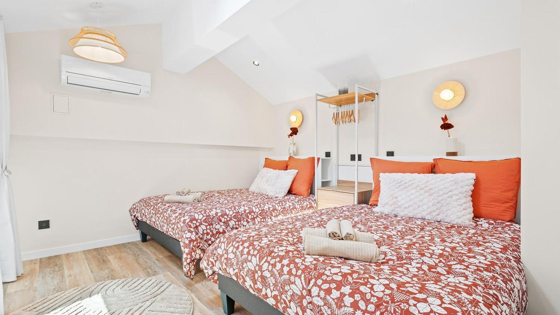 Renting - Promenade - Luxury Loft Sea View Balcony Floor Apartment