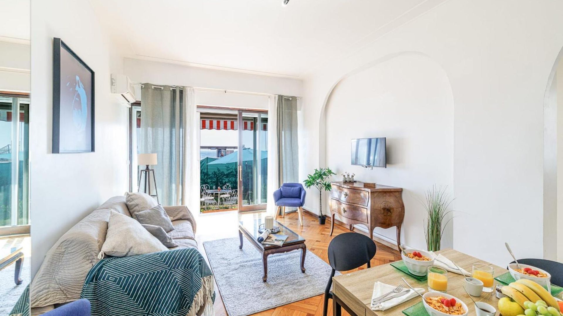 Apartment Prom 193-c - In Front Of The Sea 2 With Terrace And Garden Nice