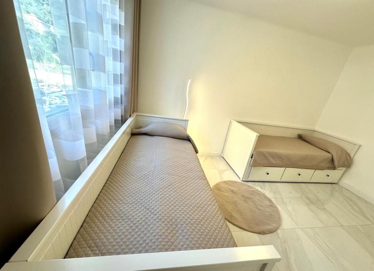 A 5min De La Climatise Apartment *