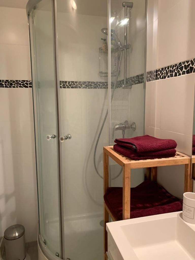 Charming Air-conditioned Apartment-prime Location In Old Apartment