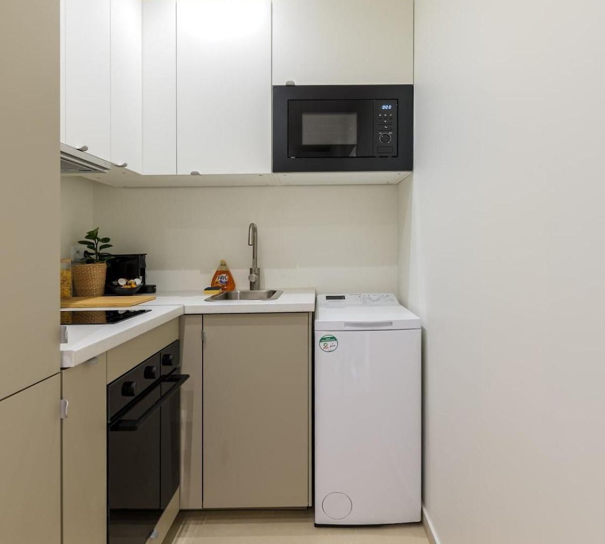 Charme Nicois, 15min De La Mer, 3 Chambres, Climatisation, Terrasse Apartment *