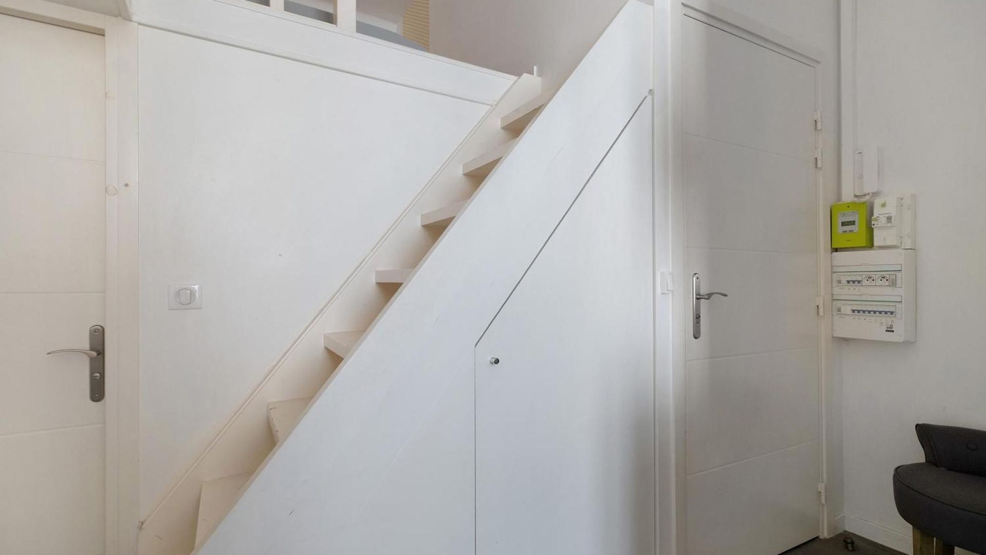 Vintage Apartment