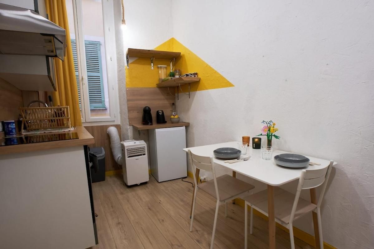Au Coeur Du Vieux-nice, A 5 Minutes Apartment *