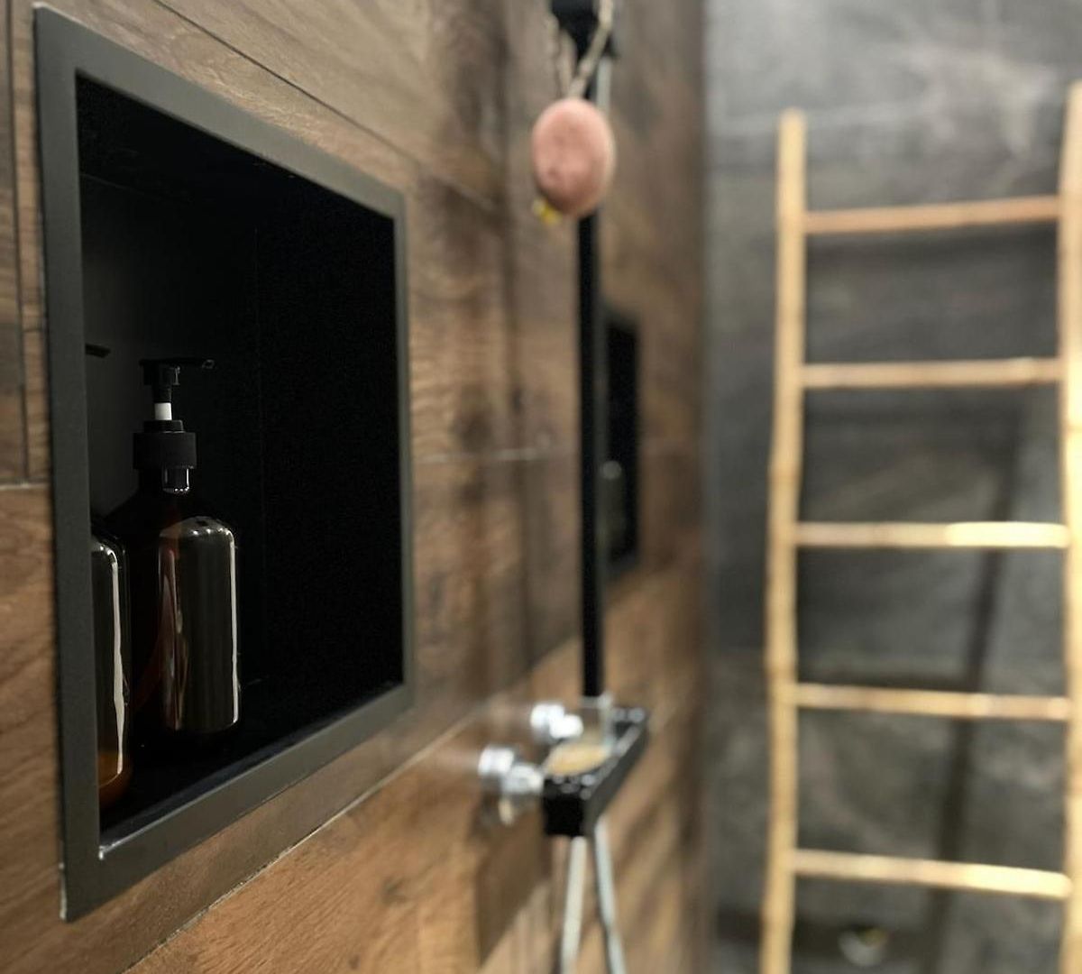 Apartment Urban Design 6 People Near Dowtown With Air Conditioning & Netflix Nice