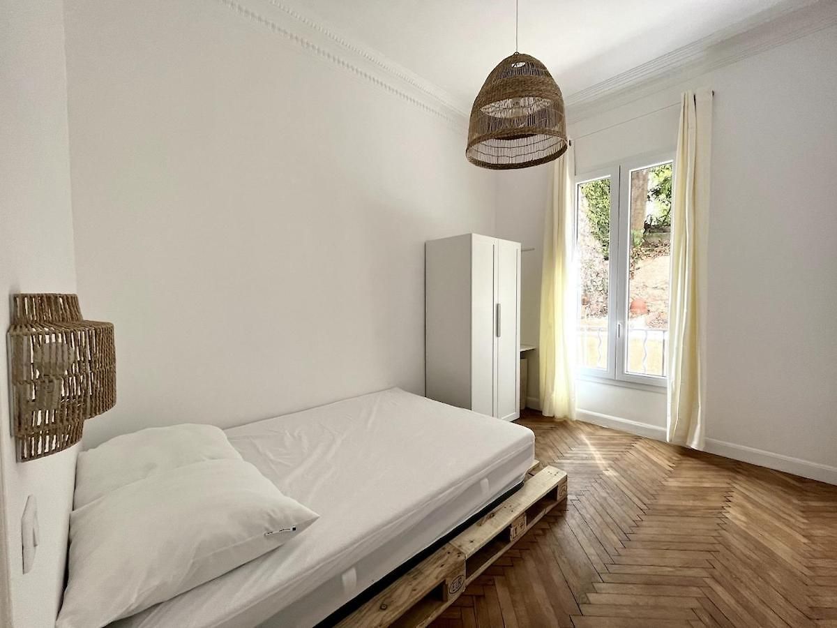 Urban Charm 6 People Near Dowtown With Air Conditioning & Netflix Apartment Nice