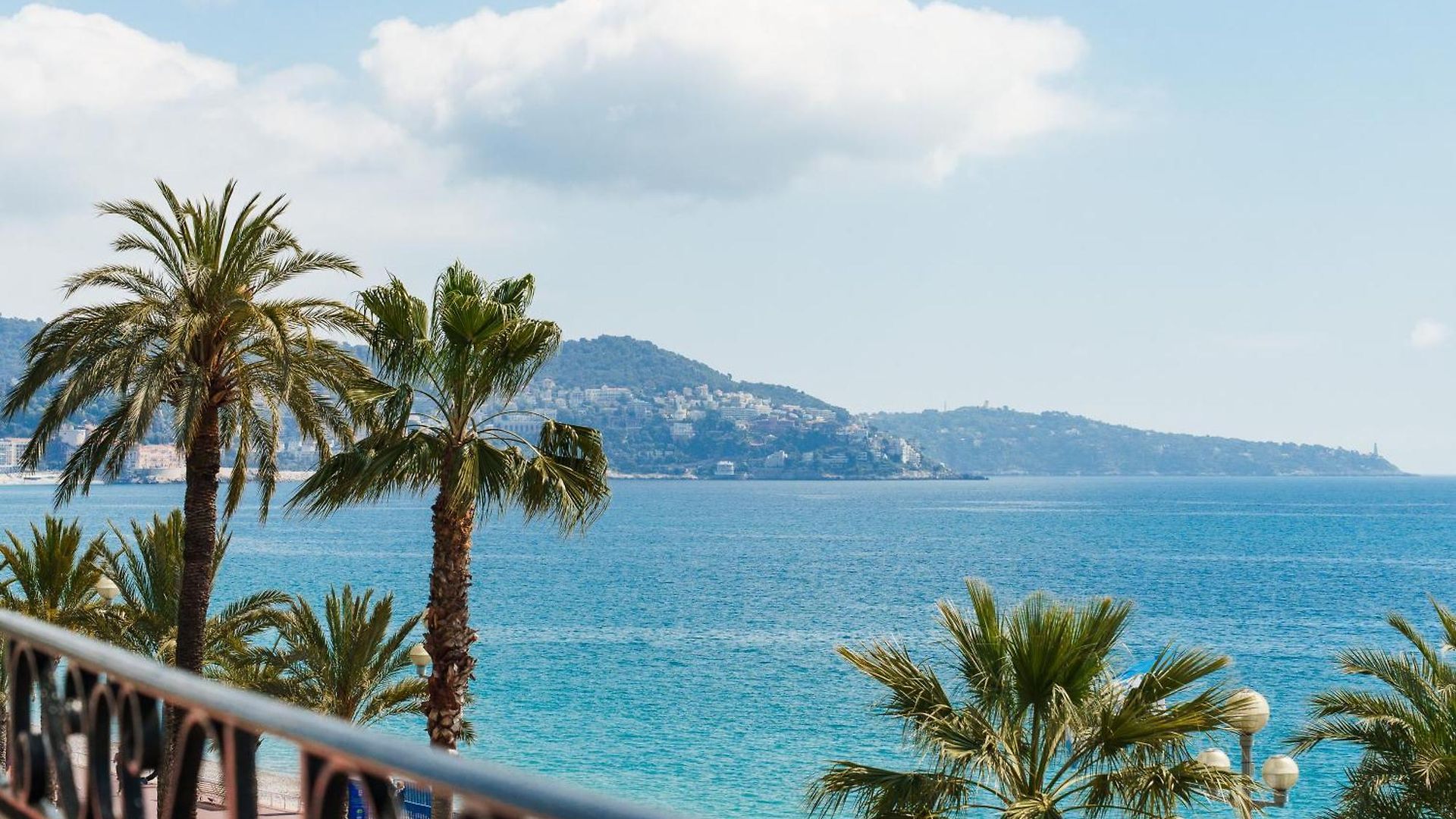 Renting - Promenade - Luxury Loft Sea View Balcony Floor Apartment *