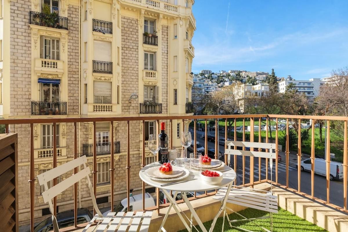 Charme Nicois, 15min De La Mer, 3 Chambres, Climatisation, Terrasse Apartment