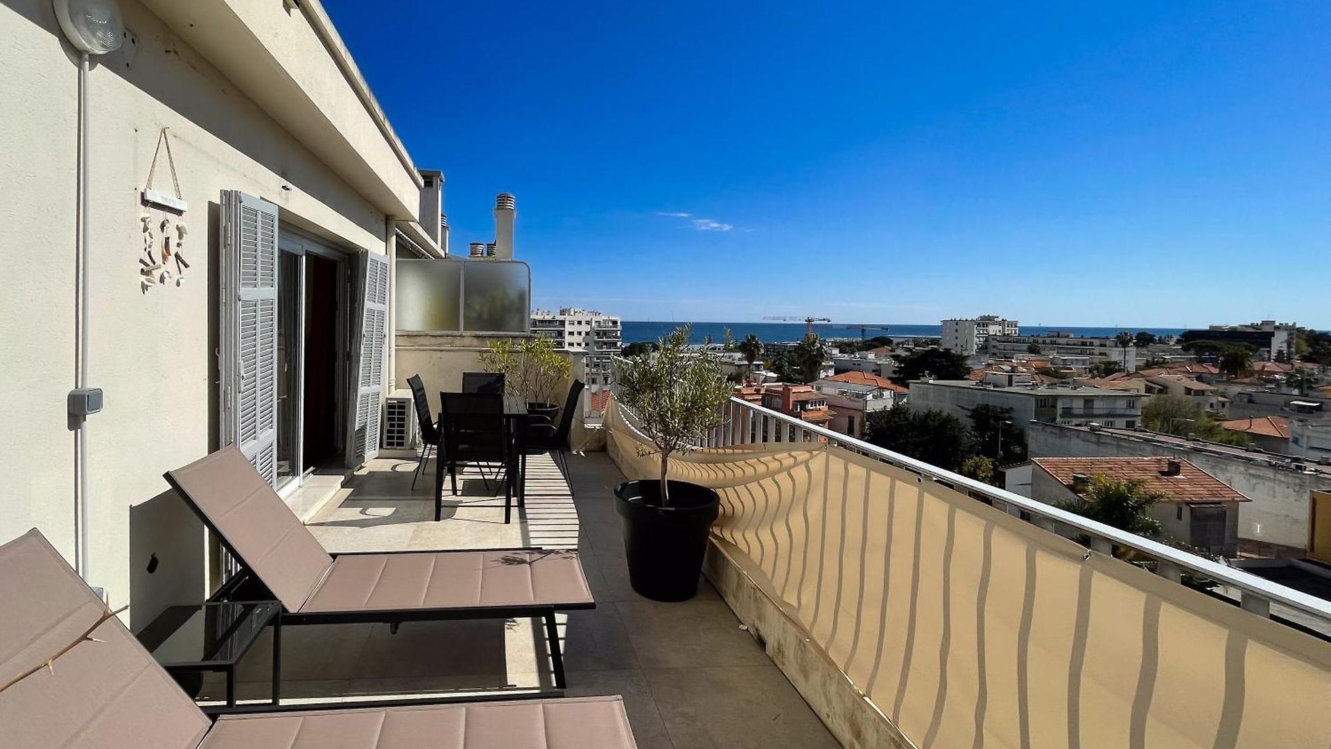 Terrasse Climatisation Parking Apartment *