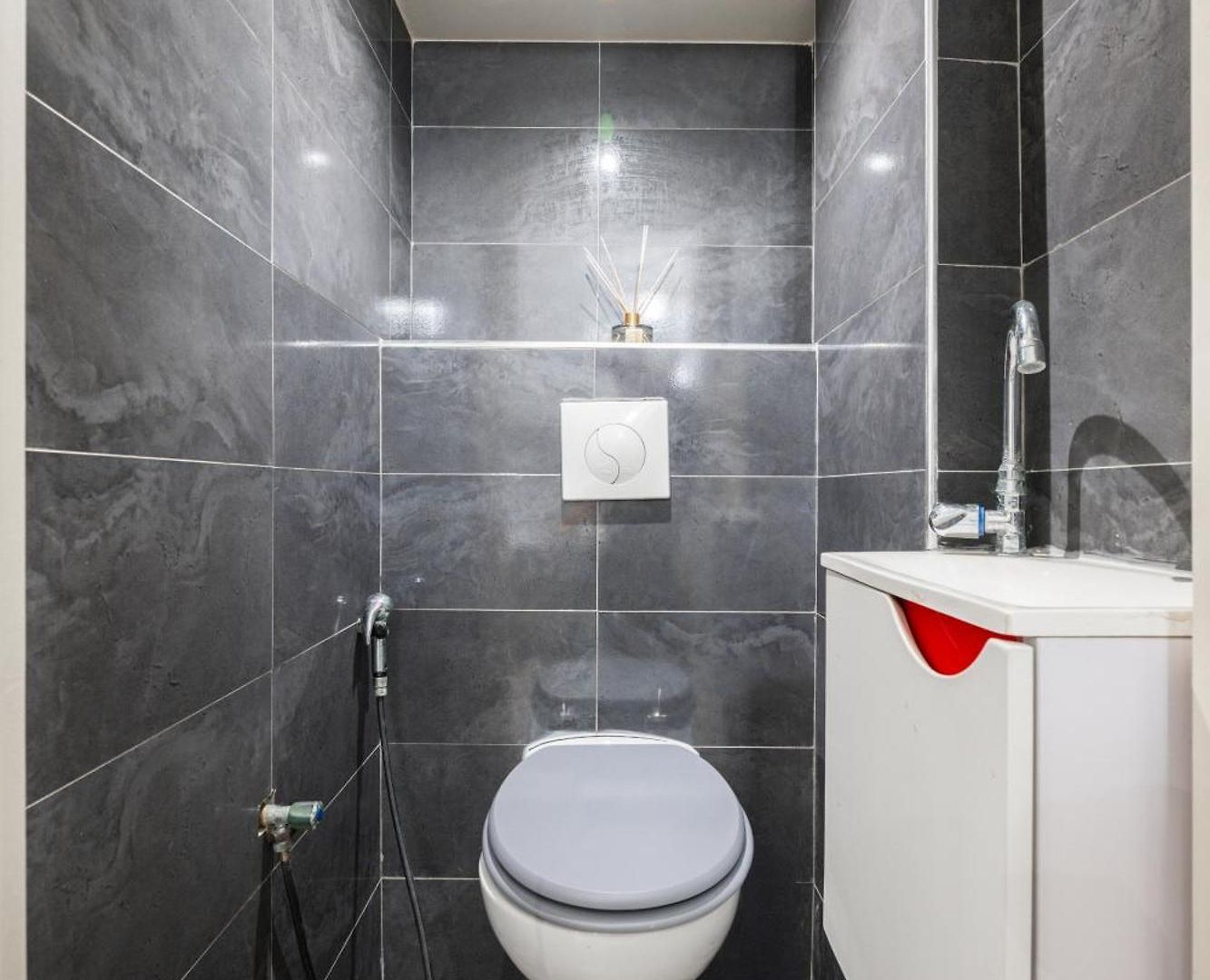 Cozy & Renovated - Close To Market Square Restaurants Apartment *