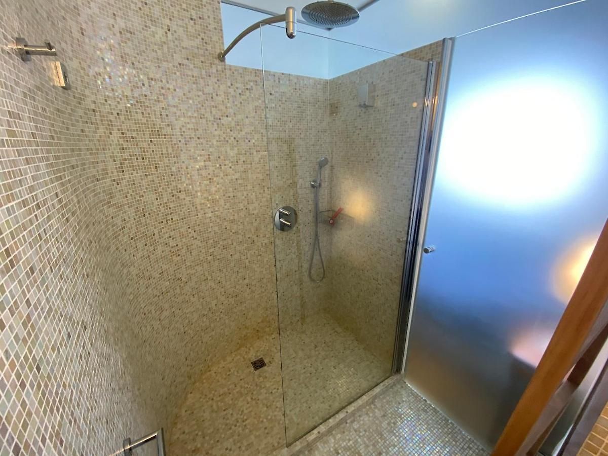 Superb 2 Bedrooms, Pools, Quiet, Near Sea Apartment Nice