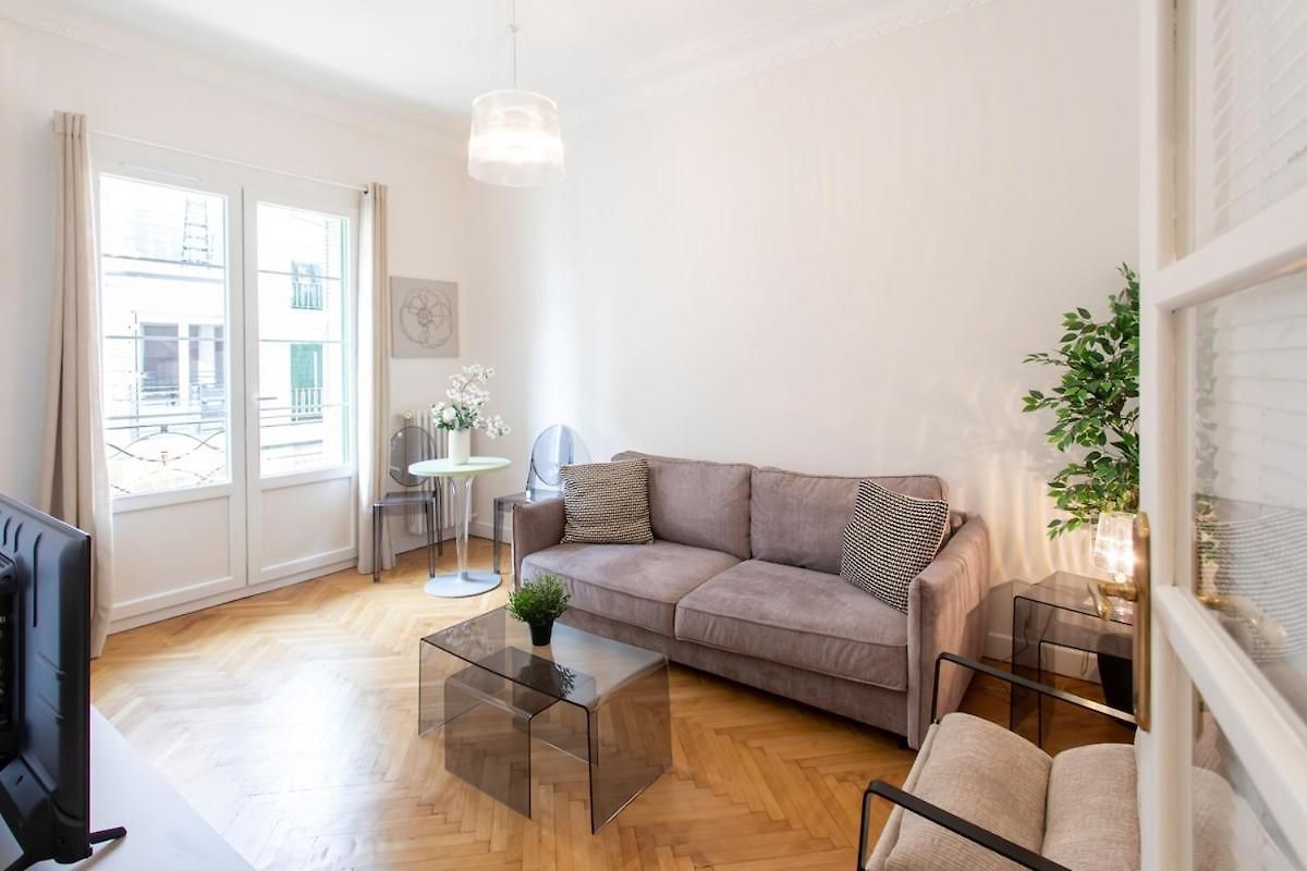 L1 Staywizus - 2p Berlioz, Ac & Wi-fi Apartment *