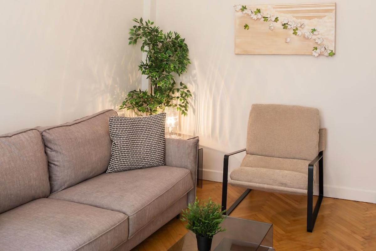 L1 Staywizus - 2p Berlioz, Ac & Wi-fi Apartment