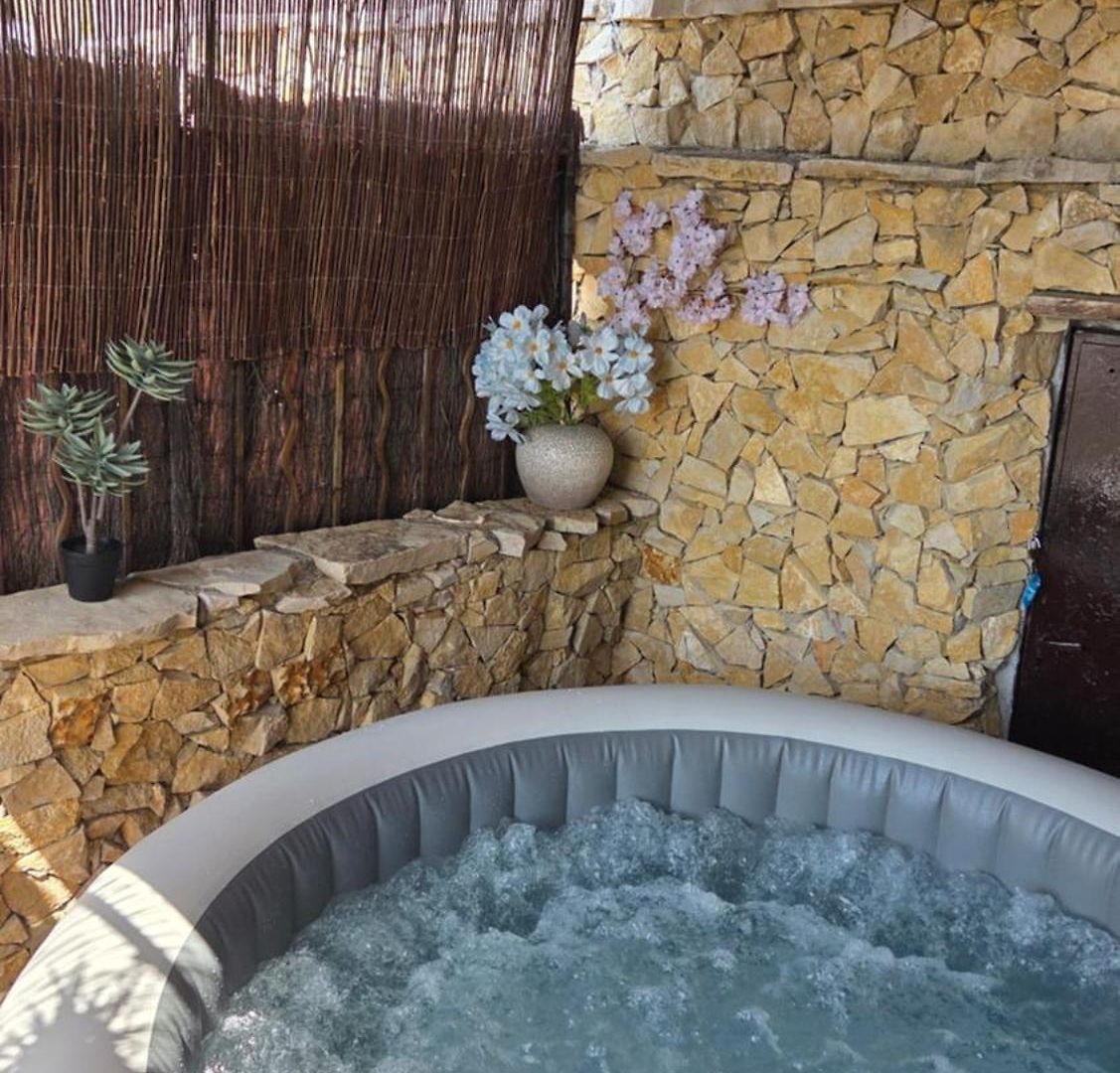 Avec Jardin Prive & Jacuzzi