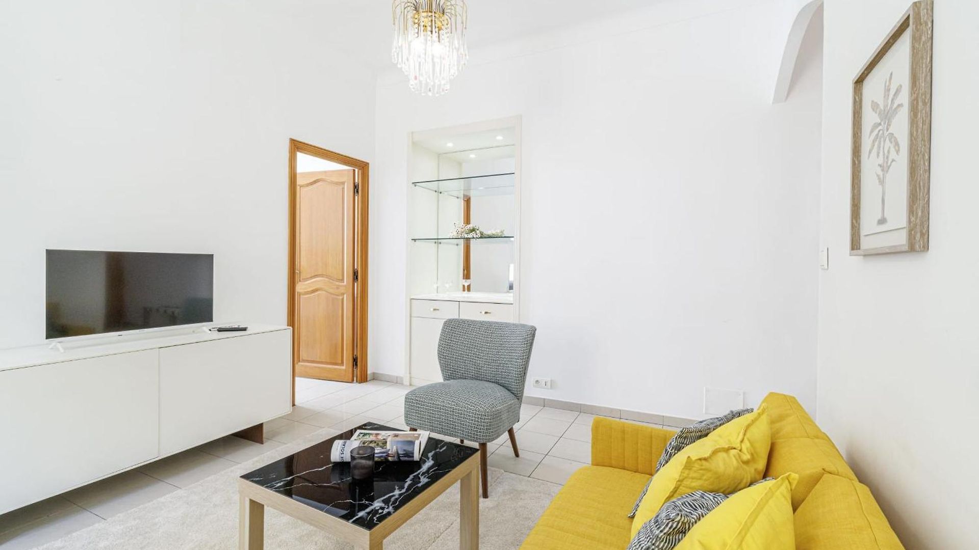 My Casa Durante 14 - Cosy In Town Close Train Station Apartment