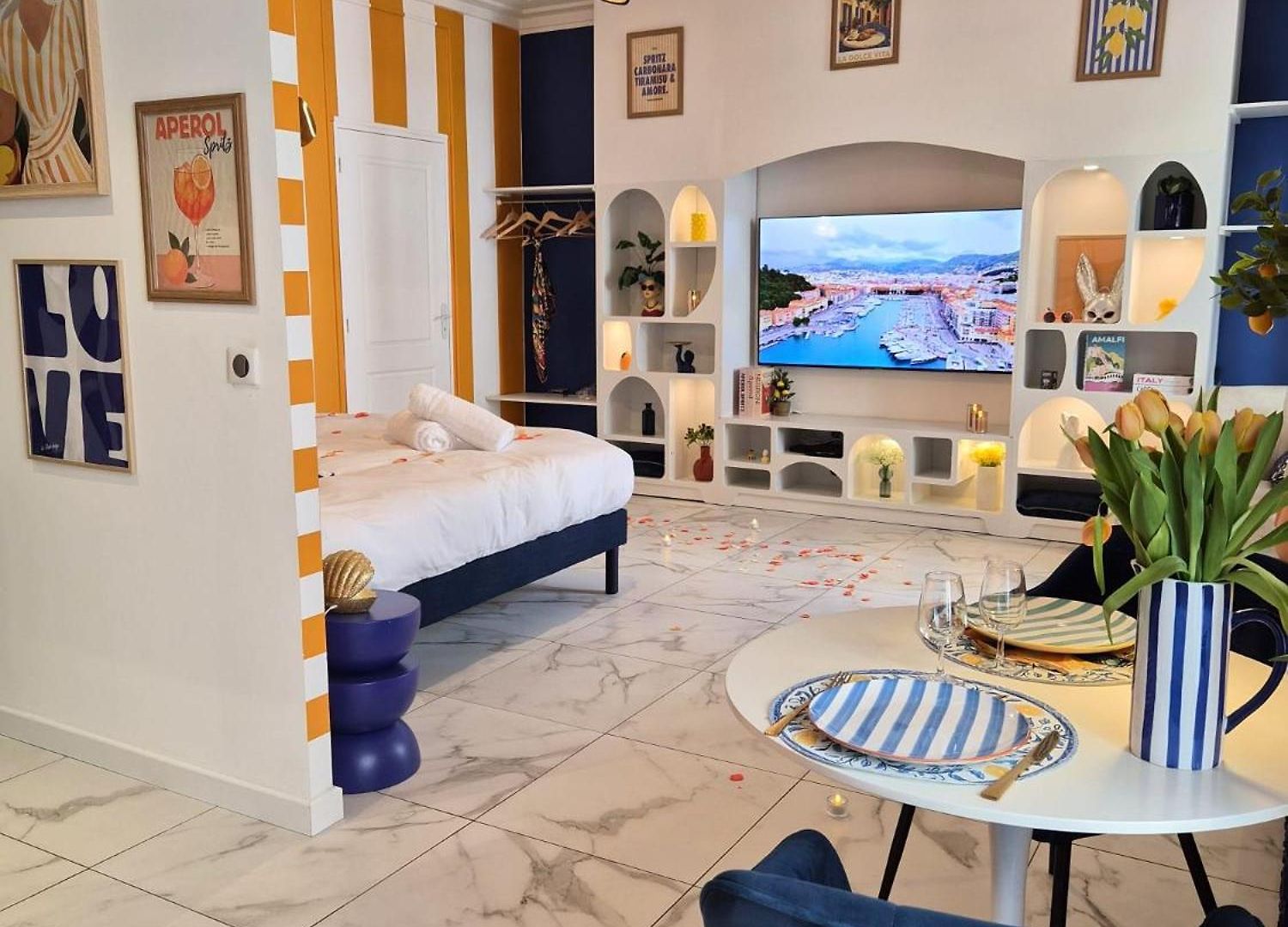 Ciao Bella Wellness - Luxury Jacuzzi, Massage Table & Ac In