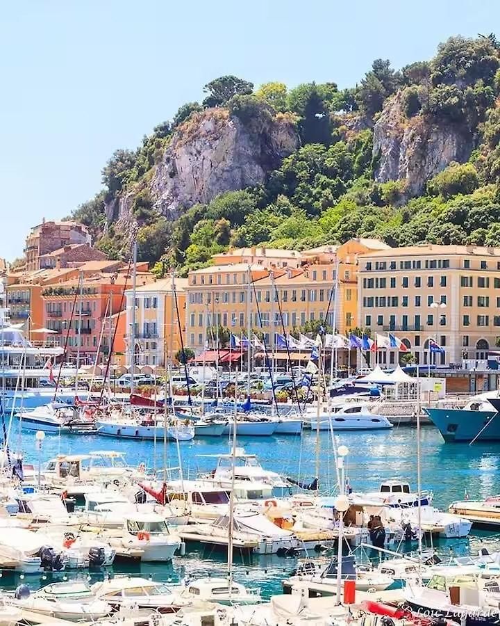 Au Coeur De * Nice