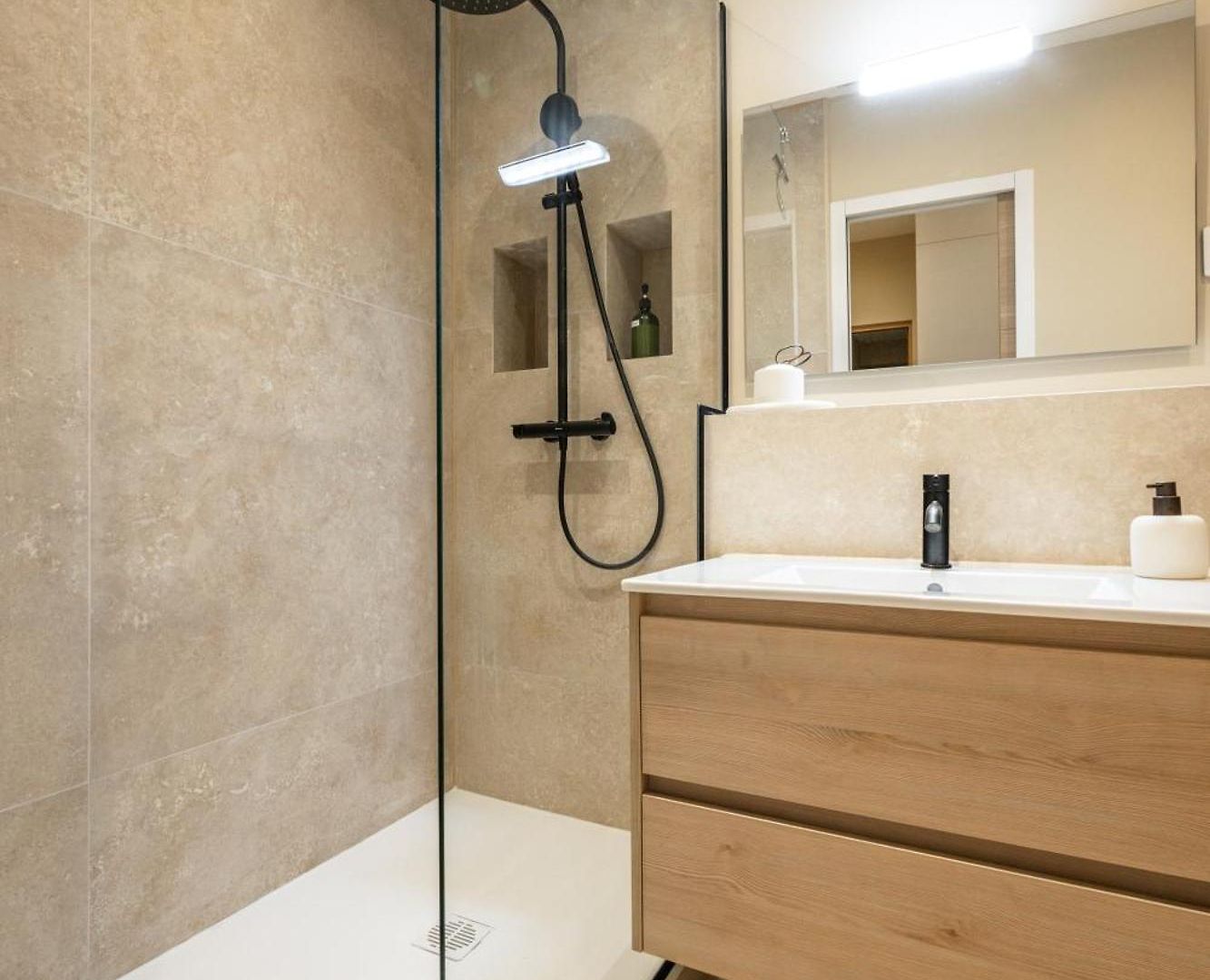 Apartment Le Gioffredo, Renove - Proche - Coeur De Nice