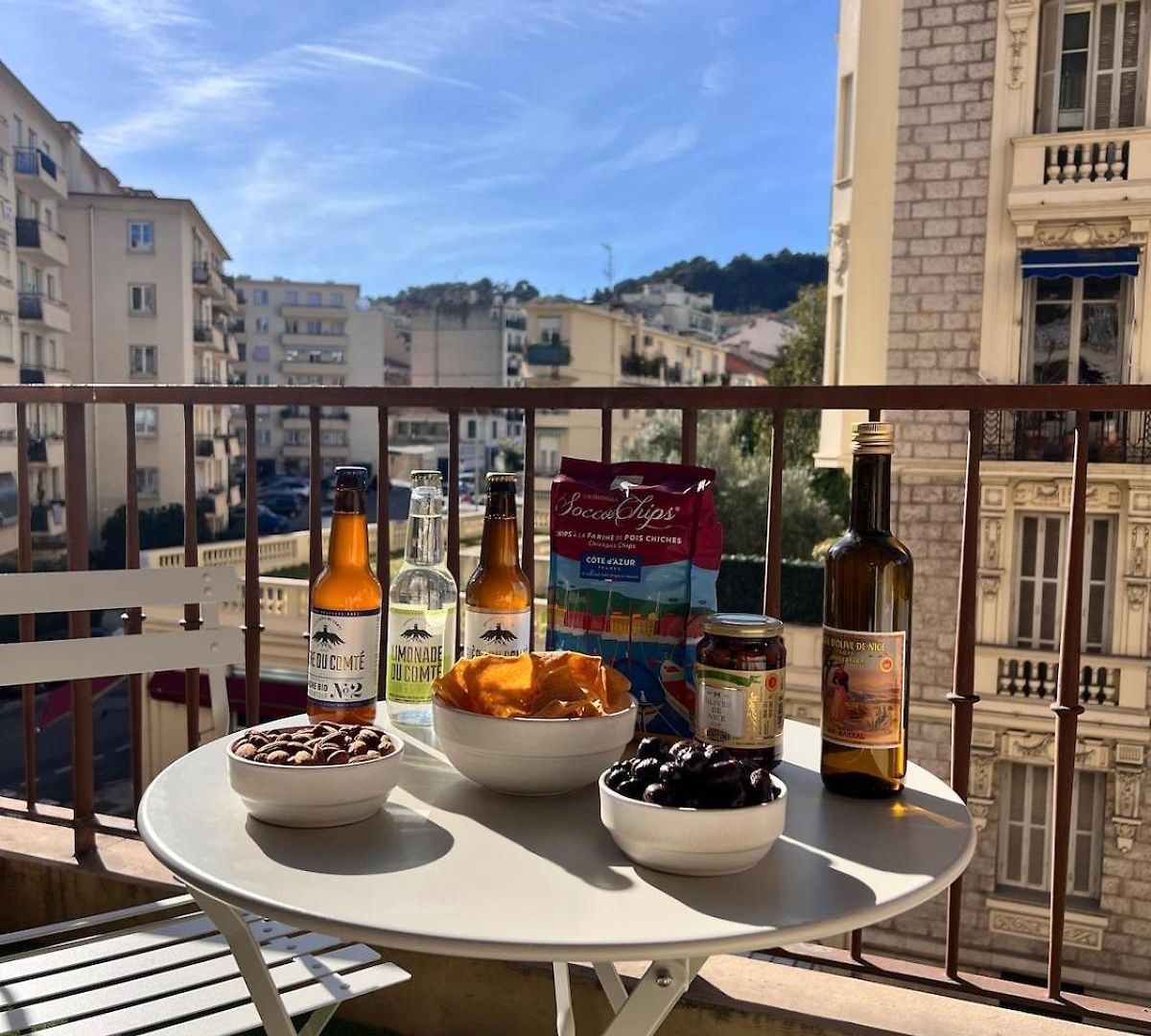 Charme Nicois, 15min De La Mer, 3 Chambres, Climatisation, Terrasse