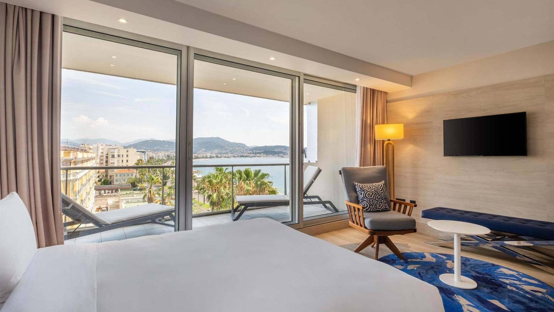 Radisson Blu Hotel 4*